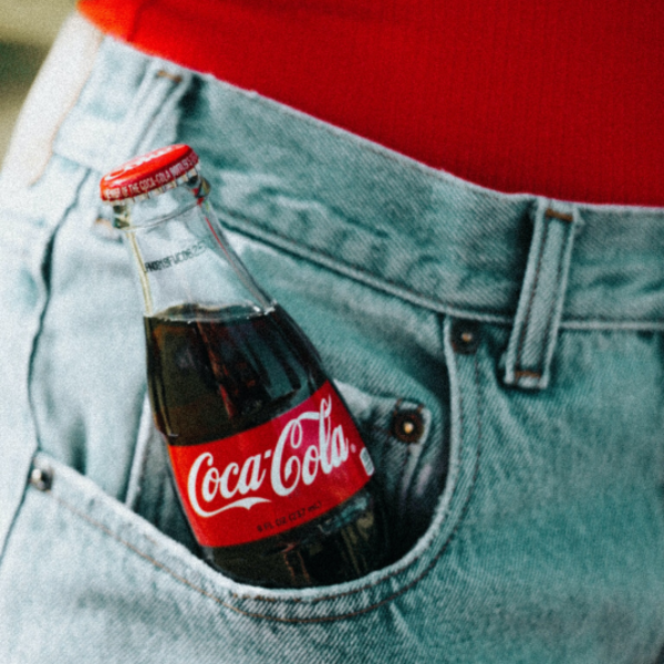 exemple de logo mot-symbole (Coca-Cola)